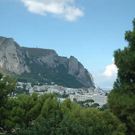 Villa Fonte Gaia فيلة كابري