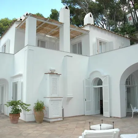فيلة Villa Fonte Gaia *